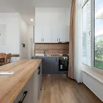 Perla Lalez Durres By Pikhost Plazhi San Pietro