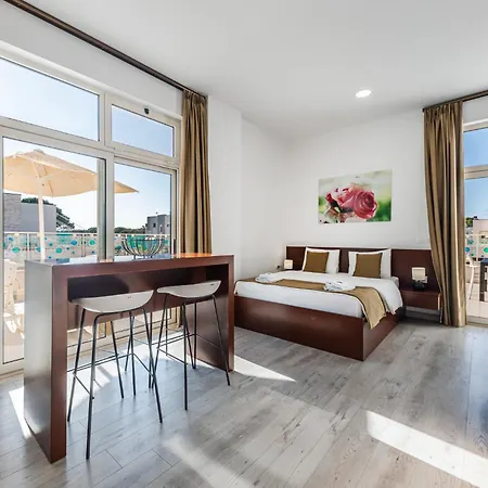 Appart hôtel Perla Lalez Durres *