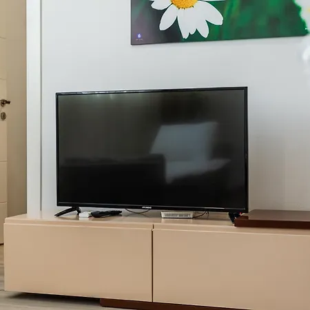 Perla Lalez Durres By Pikhost 3*