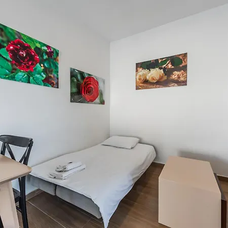 Perla Lalez Durres By Pikhost