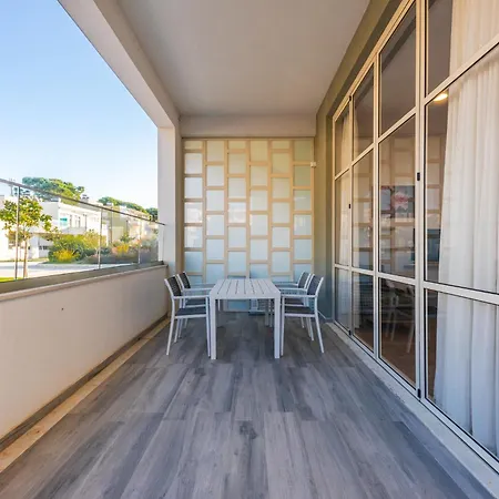 Perla Lalez Durres By Pikhost