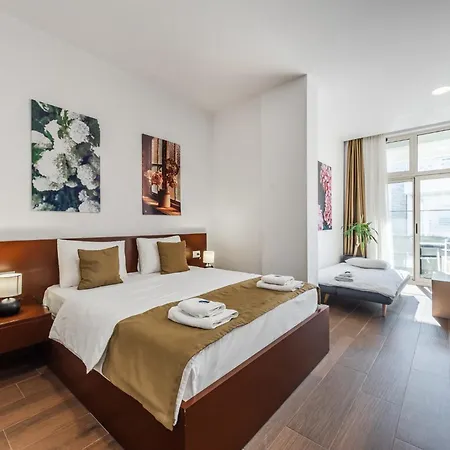 Perla Lalez Durres By Pikhost Plazhi San Pietro