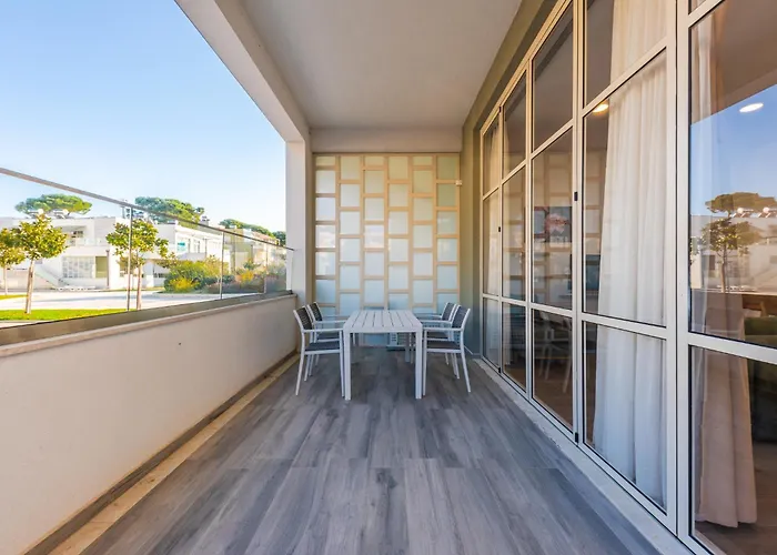 Perla Lalez Durres By Pikhost