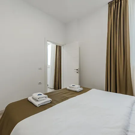 Perla Lalez Durres By Pikhost Lägenhetshotell Plazhi San Pietro