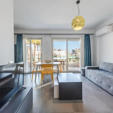 Perla Lalez Durres By Pikhost Lägenhetshotell