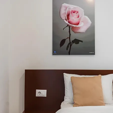 Apart Otel Perla Lalez Durres By Pikhost Plazhi San Pietro