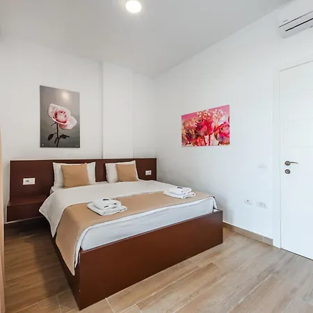 Perla Lalez Durres By Pikhost Plazhi San Pietro