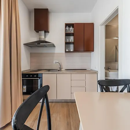 Perla Lalez Durres By Pikhost Lägenhetshotell Plazhi San Pietro