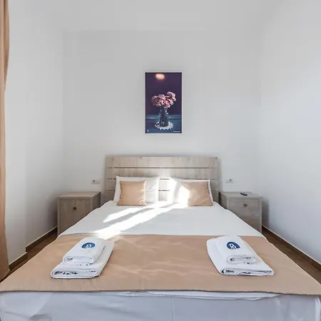 Apart Otel Perla Lalez Durres By Pikhost