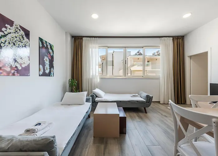 Lejlighedshotel Perla Lalez Durres By Pikhost