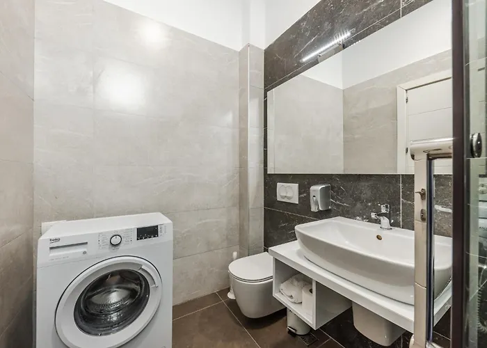 Perla Lalez Durres By Pikhost 3*