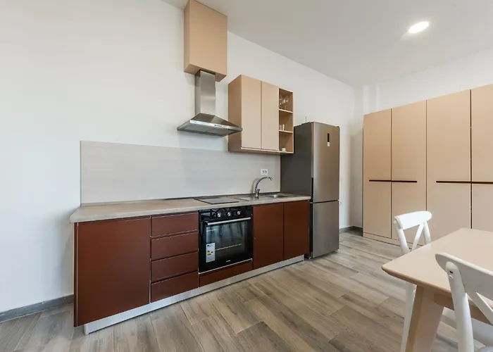 Perla Lalez Durres By Pikhost Plazhi San Pietro