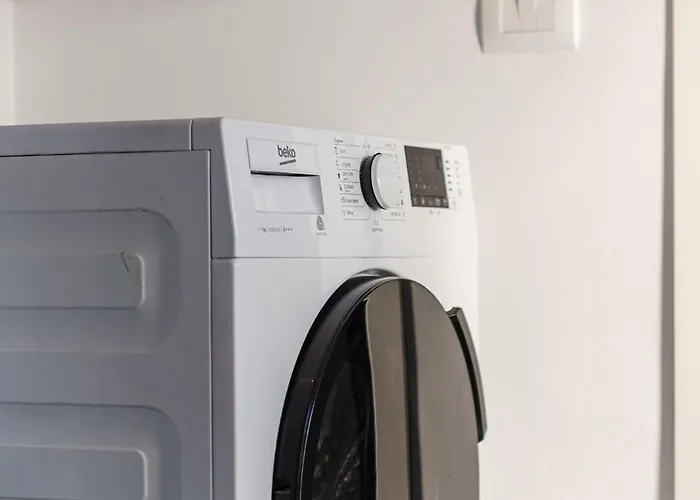 Perla Lalez Durres By Pikhost