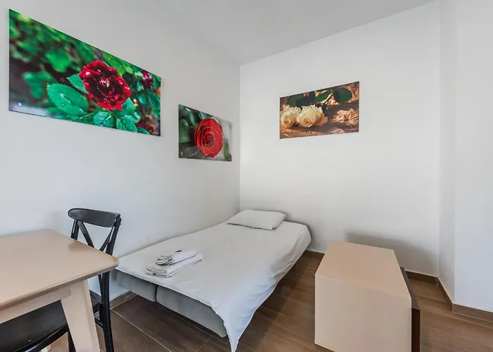 Perla Lalez Durres By Pikhost