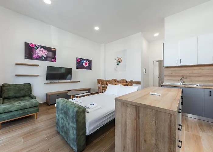 Perla Lalez Durres By Pikhost