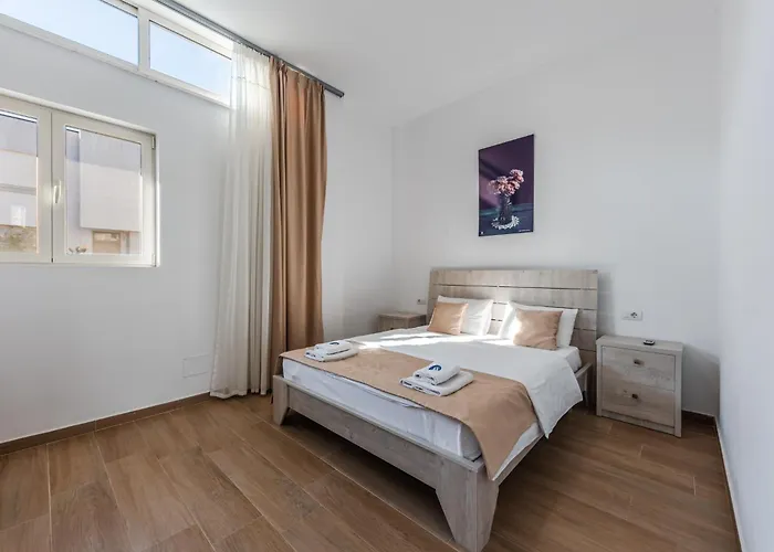 Perla Lalez Durres By Pikhost Lejlighedshotel Plazhi San Pietro